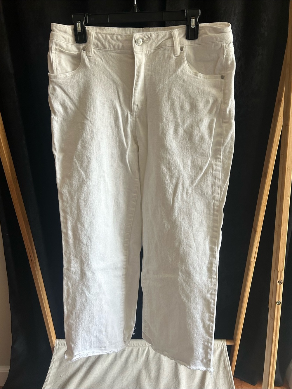 Red Women Straight Leg Jeans in White
